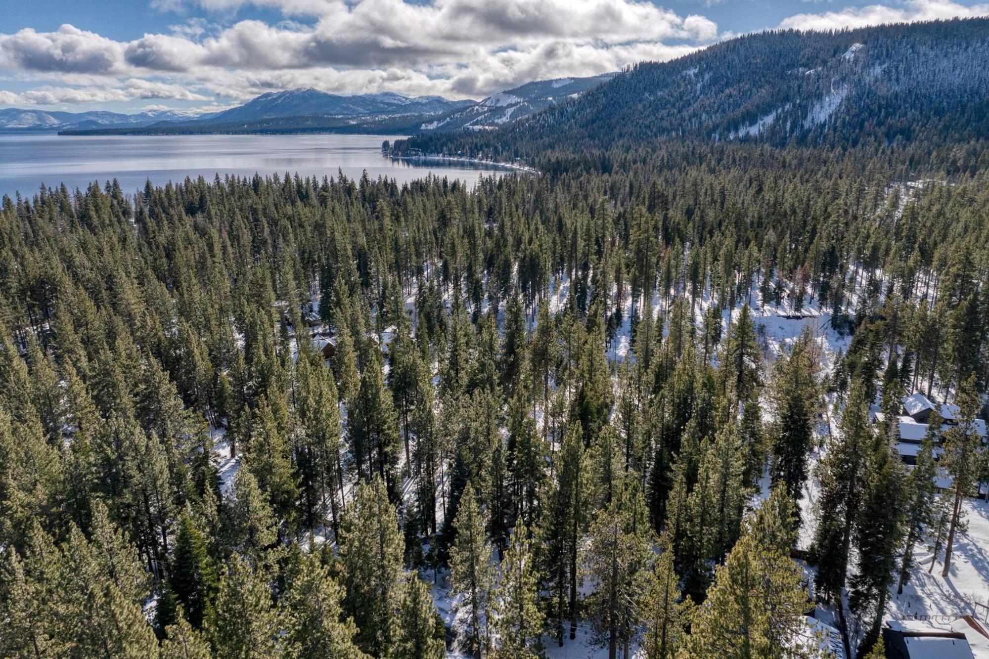 Ward Creek By Avantstay 5 Min Walk To Lake Deck Tahoe City Exterior photo